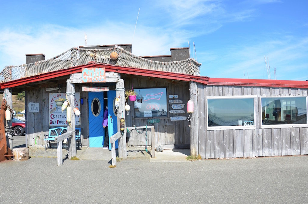 Stopped at this cool little fresh seafood place for lunch.